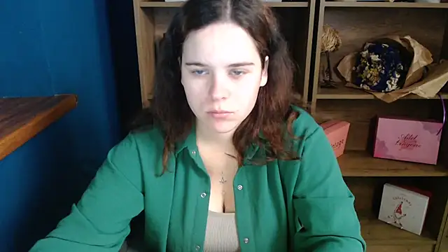 mini girly online show from 12, 10, 2025