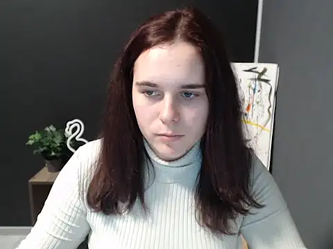 mini girly online show from 23, 1, 2025