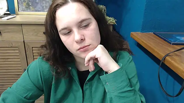 mini girly online show from 7, 11, 2025