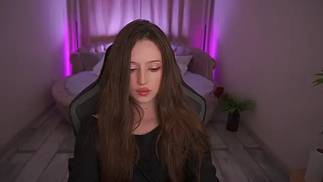 Marmeladkaaa online show from 8, 10, 2025