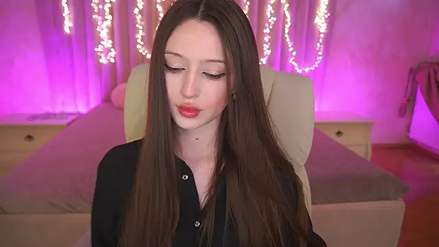 Marmeladkaaa online show from 3, 2, 2026