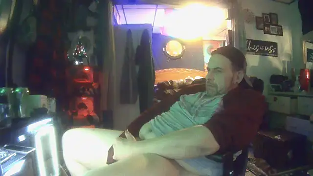 MacGayver1977 online show from 3, 3, 2025