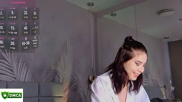 Emma plux online show from 28, 10, 2025