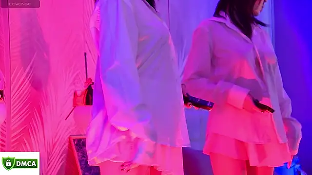 Emma plux online show from 2, 11, 2025