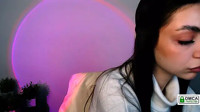 Lexi Jous online show from 6, 11, 2025