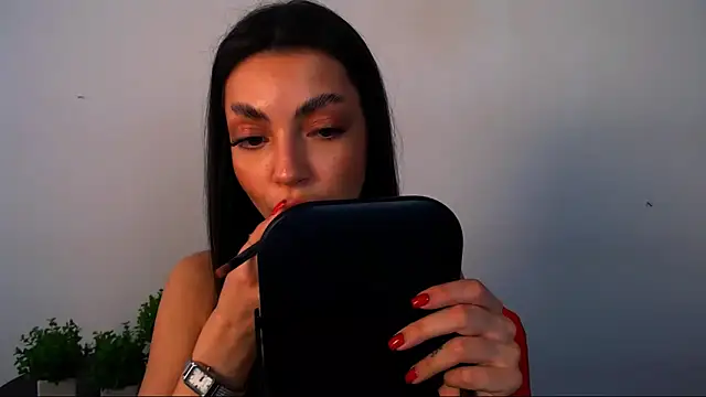 Lexi Jous online show from 11, 6, 2026
