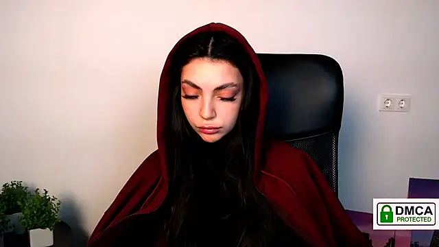 Lexi Jous online show from 8, 10, 2025