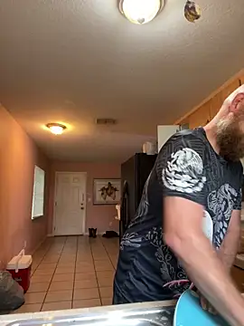 Snapshot of 32XRedBeard chatting on 10, 10, 2025 32XRedBeard online show from 10, 10, 2025