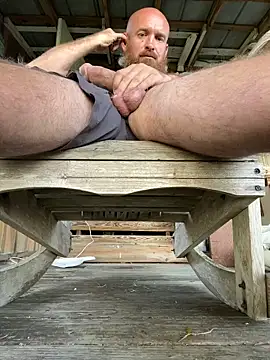 Snapshot of 32XRedBeard chatting on 14, 10, 2025 32XRedBeard online show from 14, 10, 2025