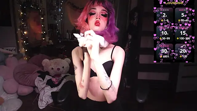 Snapshot of Ink__pleasure chatting on 26, 4, 2026 Ink pleasure online show from 26, 4, 2026