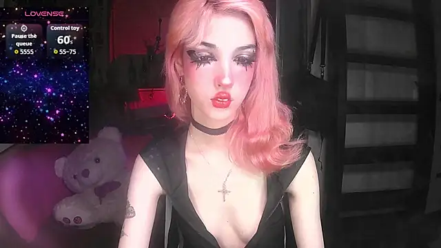 Snapshot of Ink__pleasure chatting on 11, 11, 2025 Ink pleasure online show from 11, 11, 2025