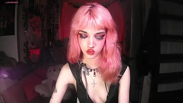 Snapshot of Ink__pleasure chatting on 27, 10, 2025 Ink pleasure online show from 27, 10, 2025