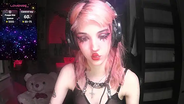 Snapshot of Ink__pleasure chatting on 9, 11, 2025 Ink pleasure online show from 9, 11, 2025