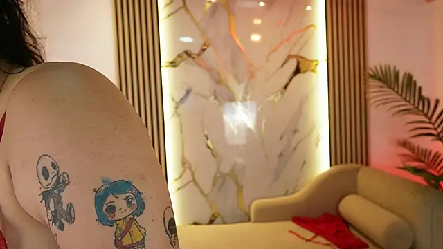 Emma Walkerr  online show from 24, 2, 2026