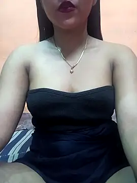 Eisha 20s online show from 4, 3, 2025