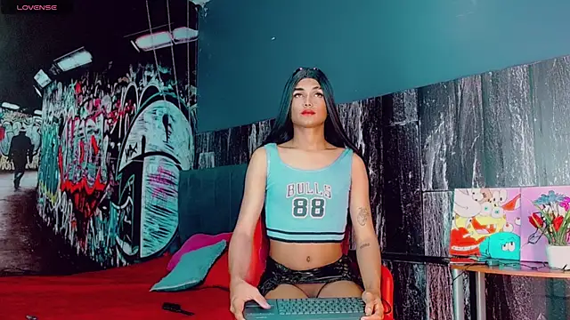 Isa  Garcia online show from 14, 1, 2025