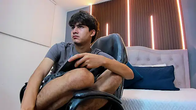 Tommy18   online show from 17, 12, 2025