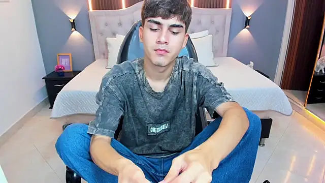 Tommy18   online show from 21, 2, 2026