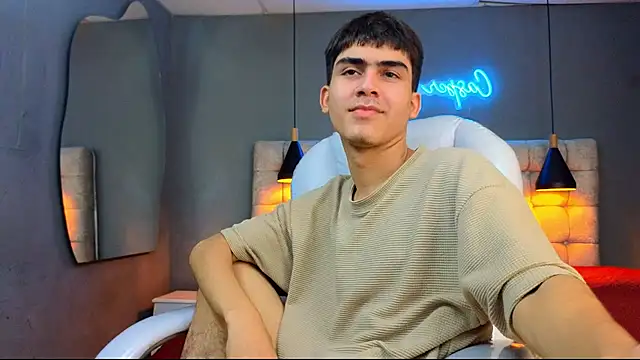 Tommy18   online show from 26, 2, 2025