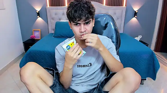 Tommy18   online show from 14, 3, 2026