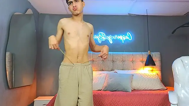 Tommy18   online show from 21, 2, 2025
