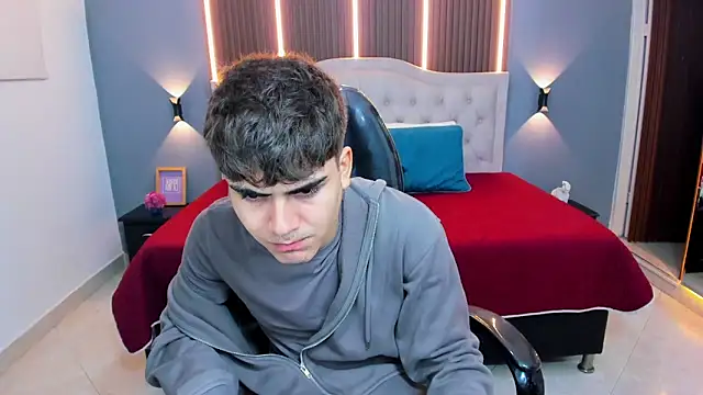 Tommy18   online show from 15, 2, 2026