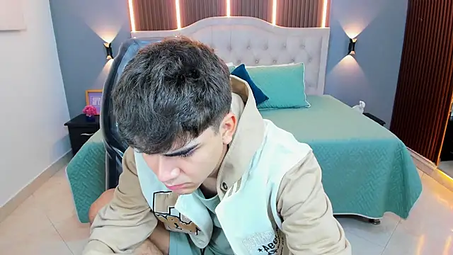 Tommy18   online show from 17, 2, 2026