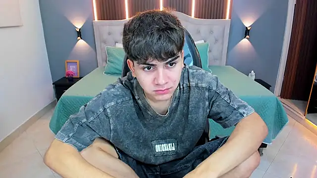 Tommy18   online show from 28, 2, 2026