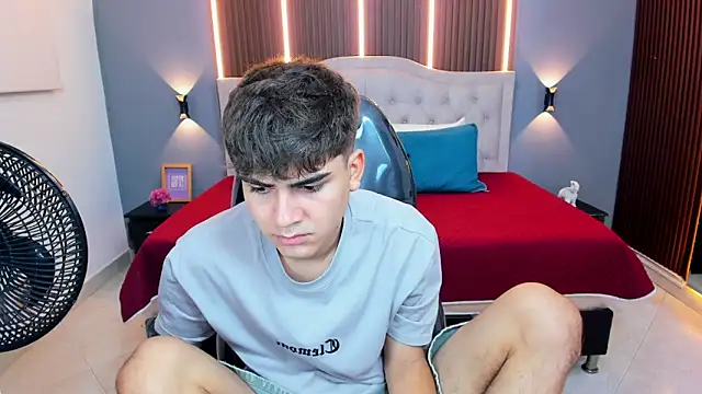 Tommy18   online show from 12, 2, 2026