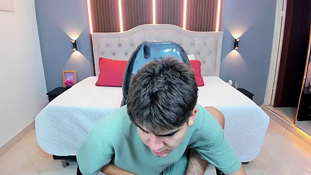 Tommy18   online show from 7, 1, 2026