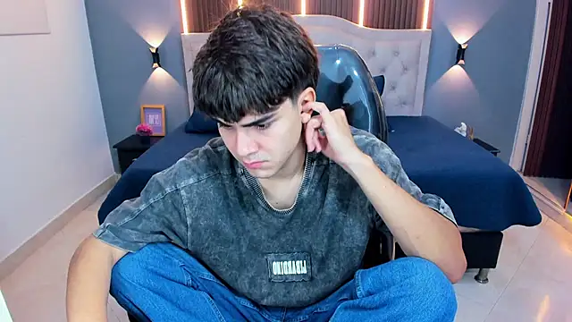 Tommy18   online show from 19, 4, 2026