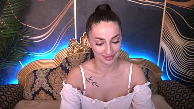 Snapshot of ArielGemme chatting on 19, 9, 2025 ArielGemme online show from 19, 9, 2025