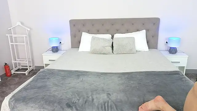 ArielGemme online show from 18, 4, 2026