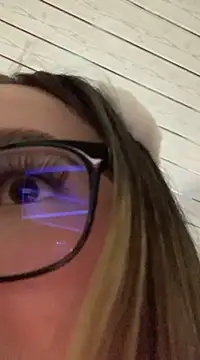 Snapshot of LunaShine_ chatting on 27, 1, 2025 LunaShine online show from 27, 1, 2025