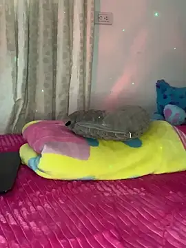 Snapshot of LunaShine_ chatting on 12, 3, 2025 LunaShine online show from 12, 3, 2025