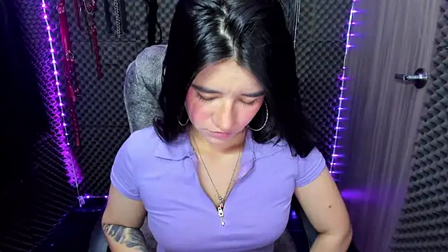 lilihot  online show from 25, 2, 2025