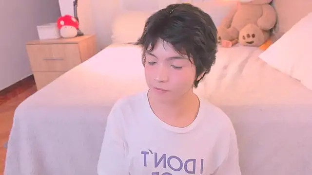 AllanYong18 online show from 14, 2, 2026