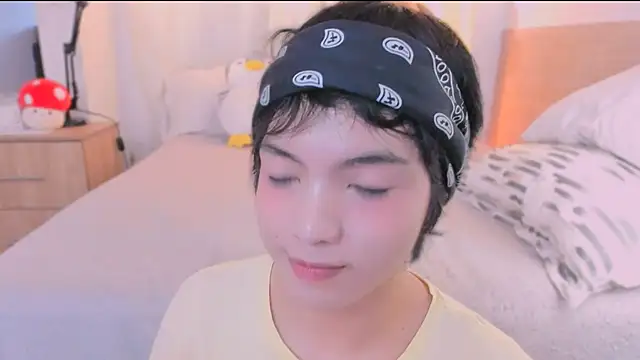 AllanYong18 online show from 6, 3, 2026