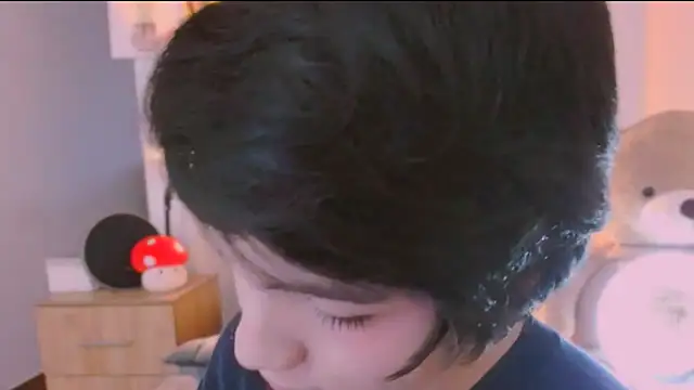 AllanYong18 online show from 28, 3, 2026