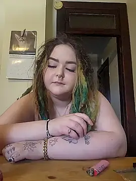 LitHippieBaby420 online show from 22, 2, 2025