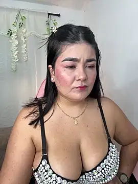 Snapshot of karla_hotgirl chatting on 8, 5, 2026 karla hotgirl online show from 8, 5, 2026