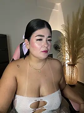 Snapshot of karla_hotgirl chatting on 23, 5, 2026 karla hotgirl online show from 23, 5, 2026