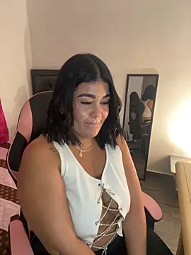 Snapshot of karla_hotgirl chatting on 18, 9, 2025 karla hotgirl online show from 18, 9, 2025