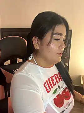 Snapshot of karla_hotgirl chatting on 19, 9, 2025 karla hotgirl online show from 19, 9, 2025