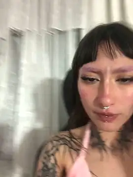 Snapshot of NubeZea chatting on 23, 1, 2025 NubeZea online show from 23, 1, 2025
