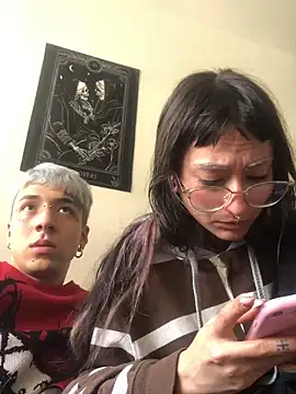 Snapshot of NubeZea chatting on 7, 2, 2025 NubeZea online show from 7, 2, 2025