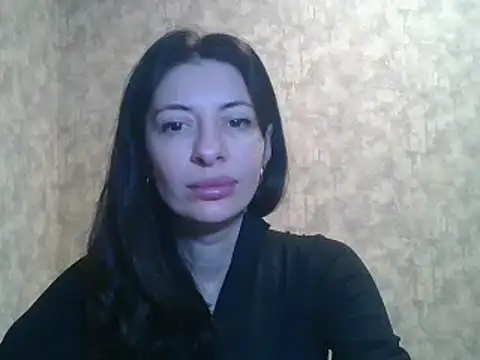 Snapshot of LissaBlossom chatting on 2, 2, 2025 LissaBlossom online show from 2, 2, 2025