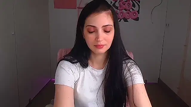 Snapshot of Amalia_amor chatting on 8, 5, 2026 Amalia amor online show from 8, 5, 2026