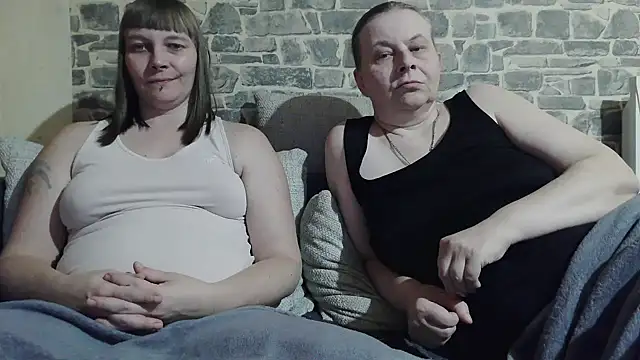 YviEngel87 online show from 8, 11, 2025