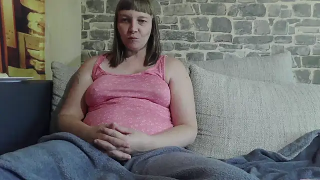 YviEngel87 online show from 25, 9, 2025